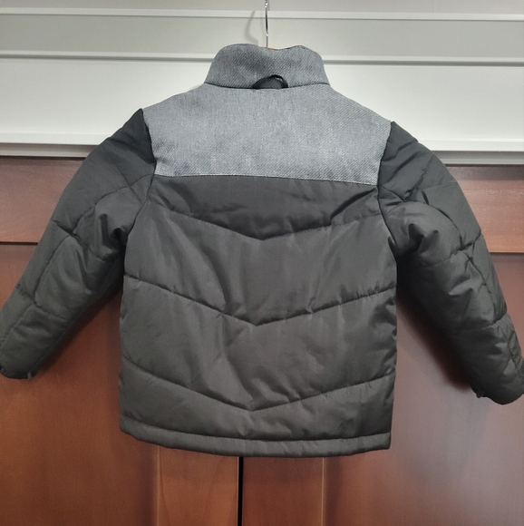 ZeroXposur Kids Gray and Neon Green Puffer Jacket - Picture 2 of 6